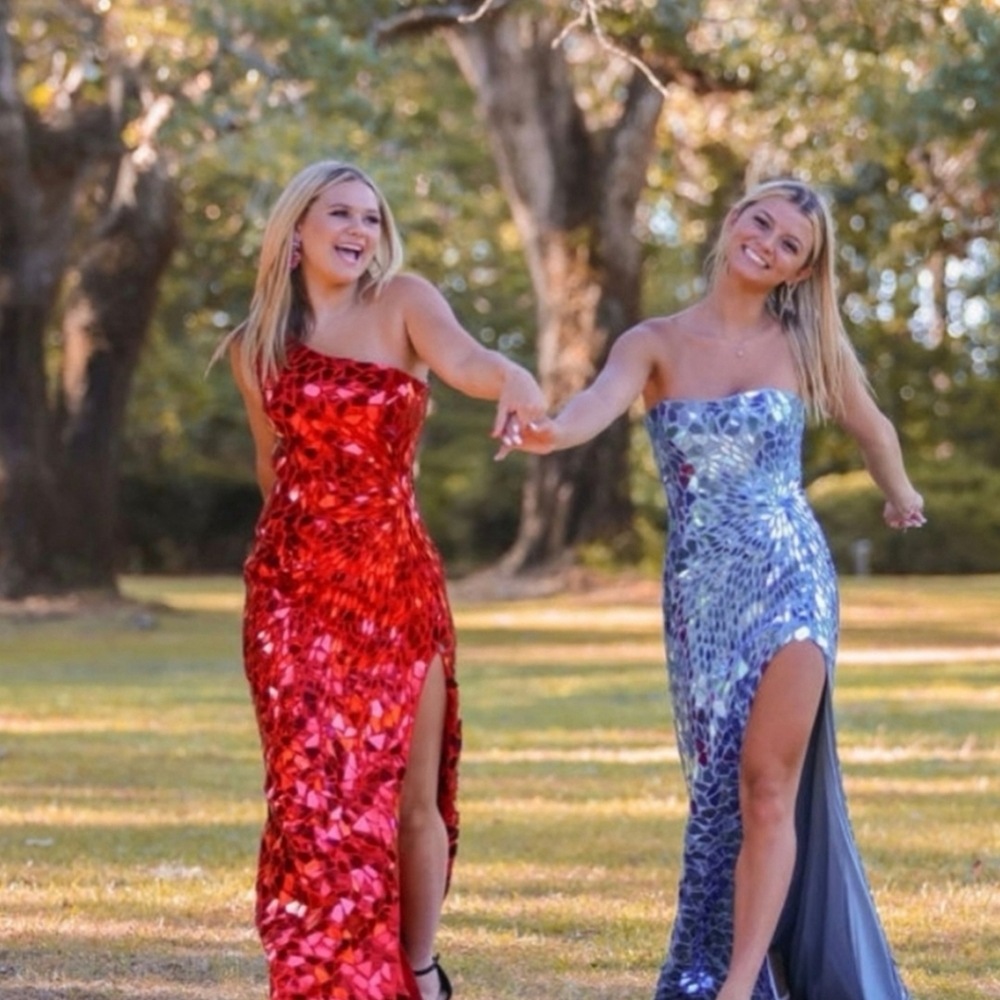 Sherri Hill dress size 8